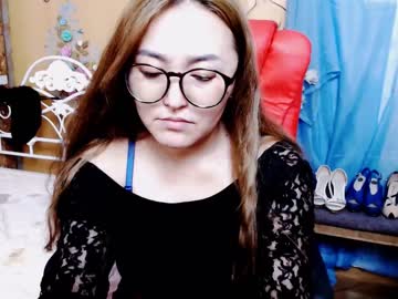 Asian girl play 3p with us